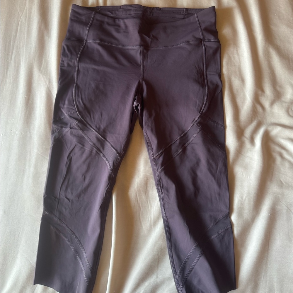 Lululemon crops